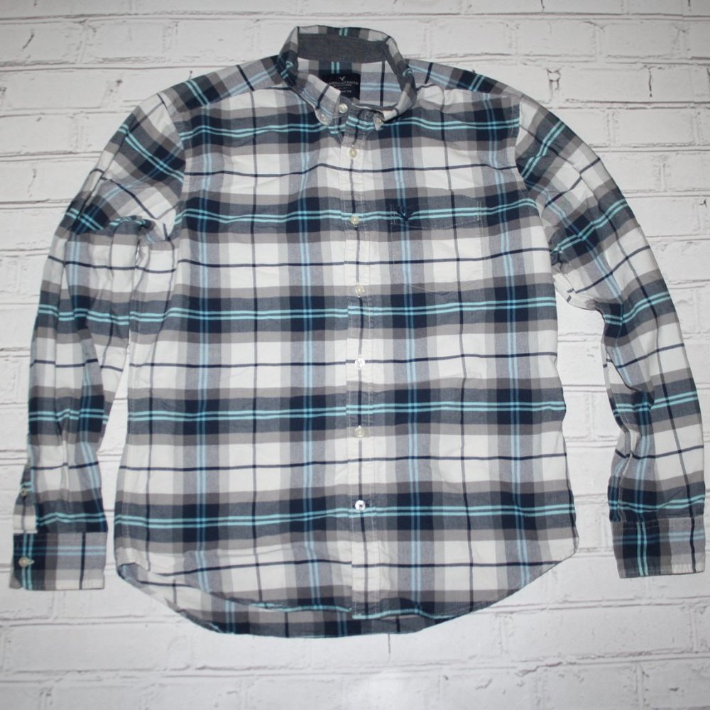 American Eagle Outfitters Classic Fit Size Med Blue and gray button down